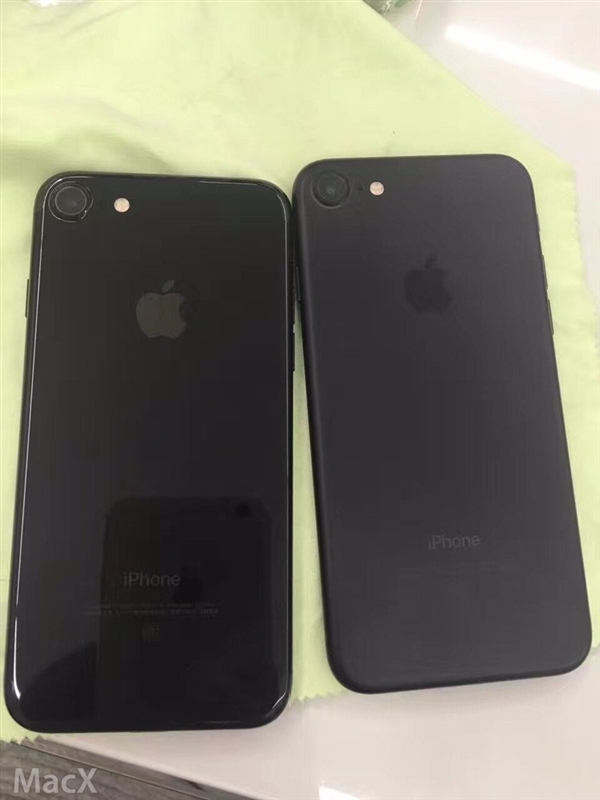 iphone7亮黑色什么材质的（苹果7亮黑色价格贵的原因）