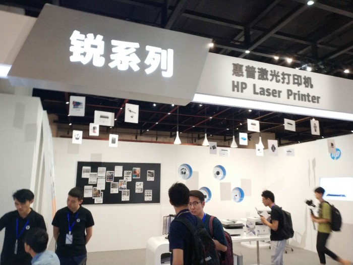 laserjetm1005mfp怎么连接电脑（惠普m1005打印机加墨教程）