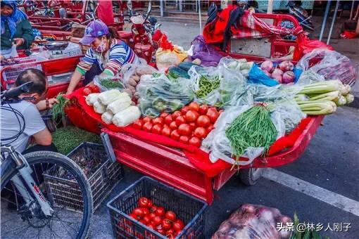 地摊卖什么最赚钱，10个暴利的地摊小生意