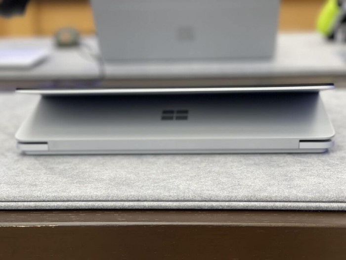 Surface Laptop Studio店内体验：一款极其酷炫的设备